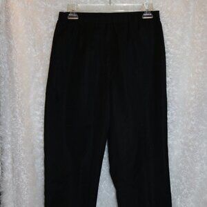 Kim Rogers black capri size 8P pleated front classic style